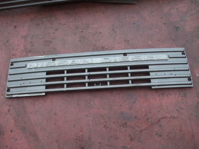 ラジエーターグリル