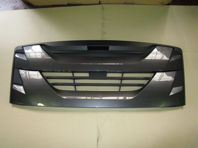 ラジエーターグリル