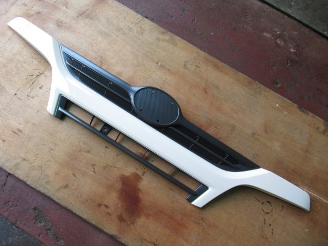 ラジエーターグリル