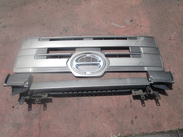 ラジエーターグリル