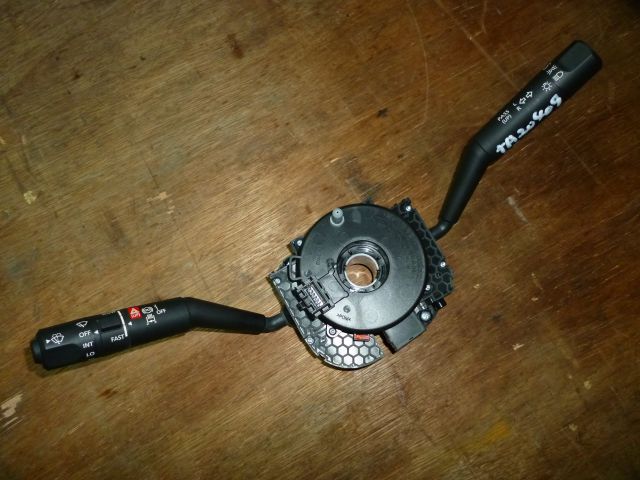 コンビネーションスイッチ