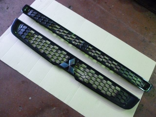 ラジエーターグリル