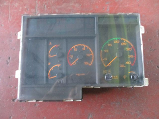 コンビネーションメーター