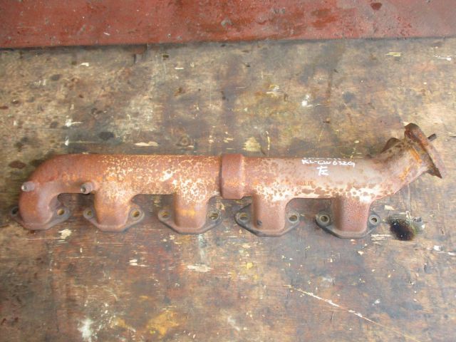 エキゾーストマニホールド