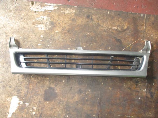 ラジエーターグリル