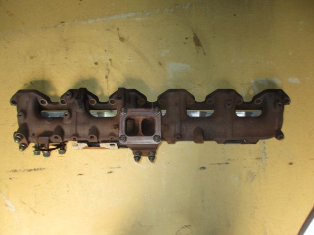 エキゾーストマニホールド