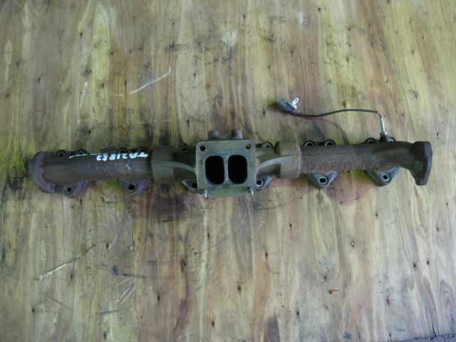 エキゾーストマニホールド