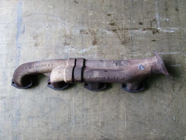 エキゾーストマニホールド