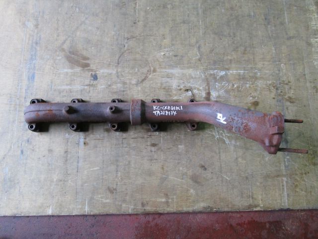 エキゾーストマニホールド