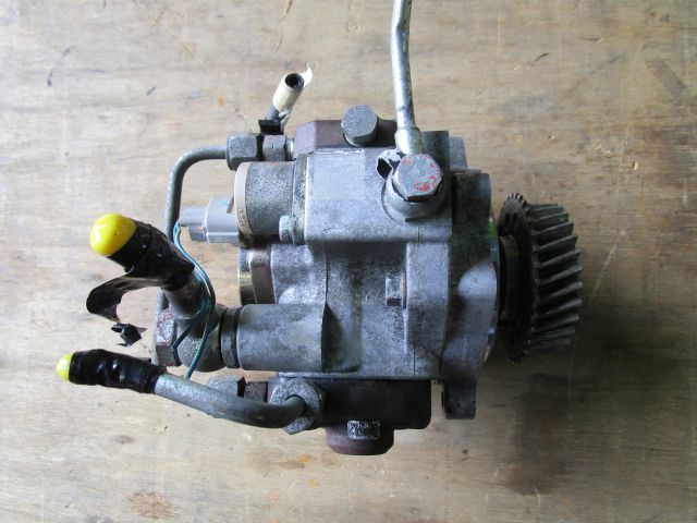 インジェクションポンプ