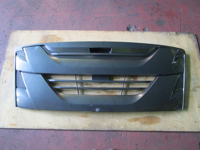 ラジエーターグリル