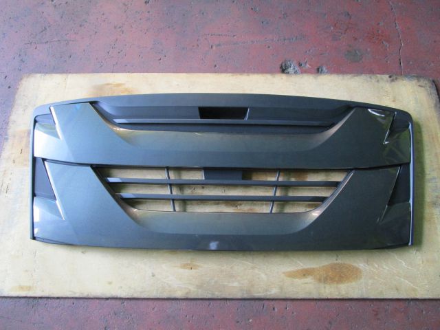 ラジエーターグリル