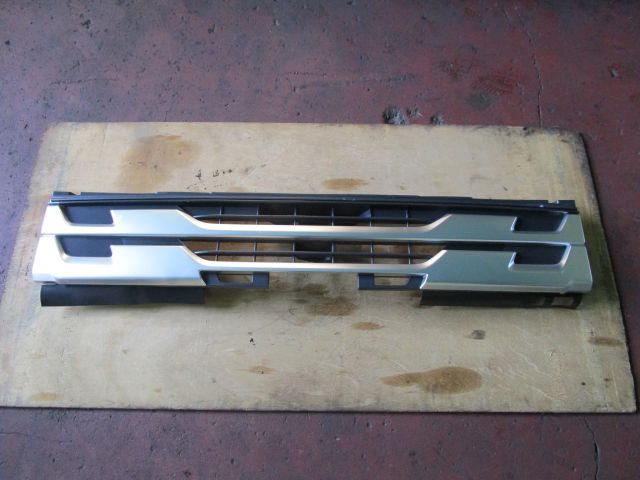 ラジエーターグリル