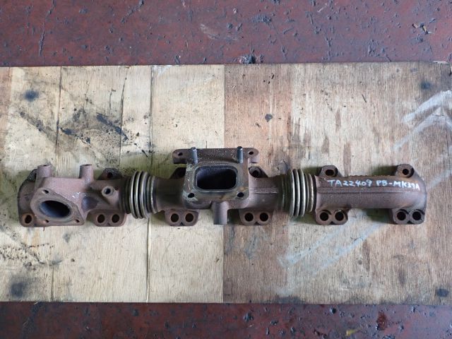 エキゾーストマニホールド