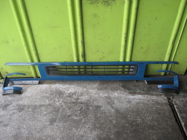 ラジエーターグリル