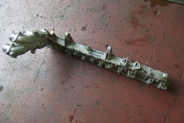 インレットマニホールド