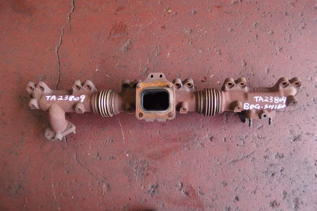 エキゾーストマニホールド