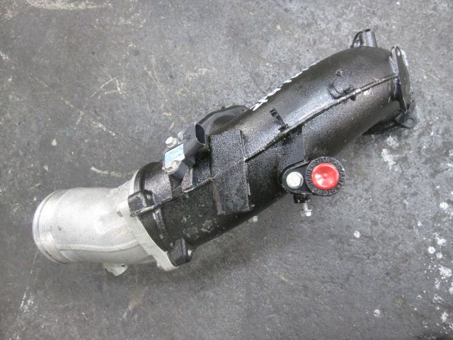 インレットマニホールド