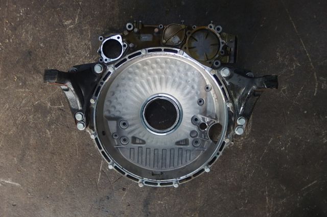 フライホイルハウジング