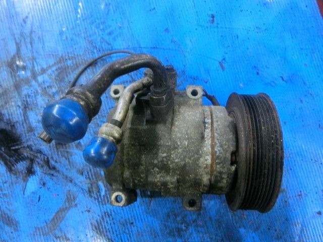 ACコンプレッサー