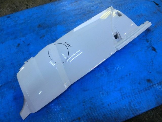 コーナーパネル(右)