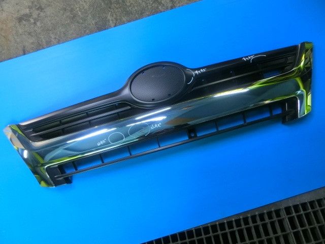 ラジエーターグリル