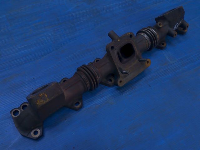 エキゾーストマニホールド