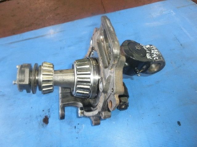 ナックルAy1軸目(右)