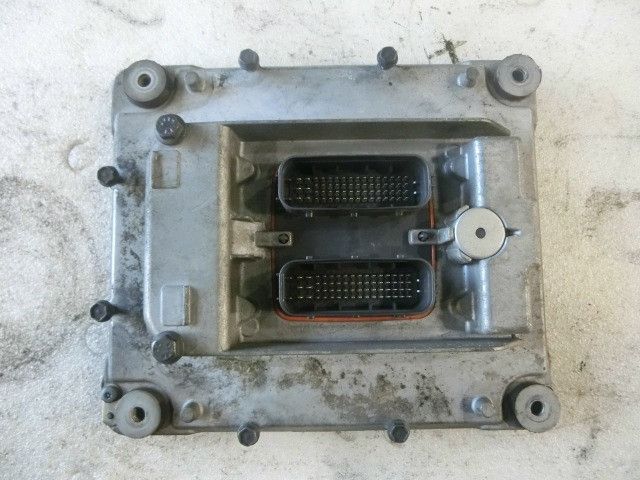 エンジンコンピューター