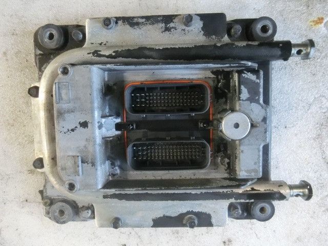 エンジンコンピューター