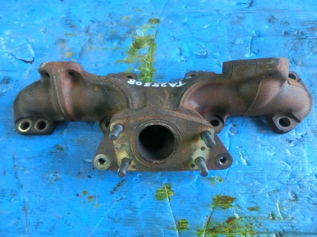 エキゾーストマニホールド