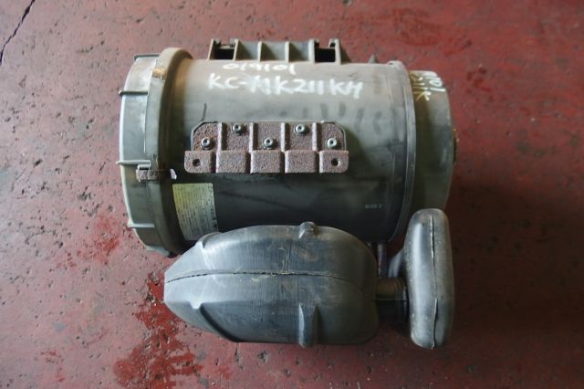 エアクリーナー