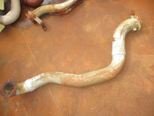 マフラーパイプ