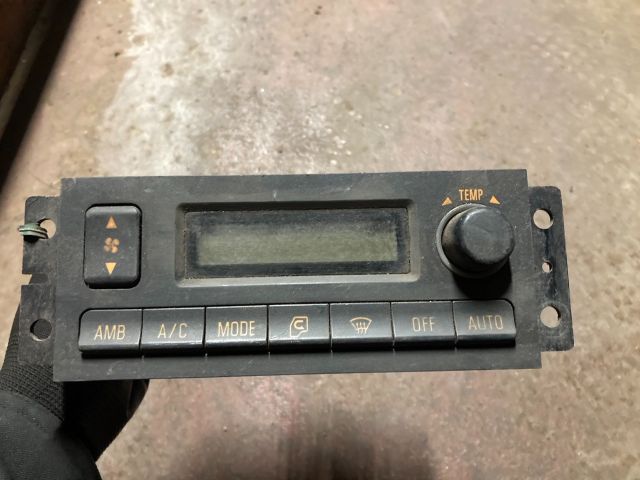 エアコンパネル