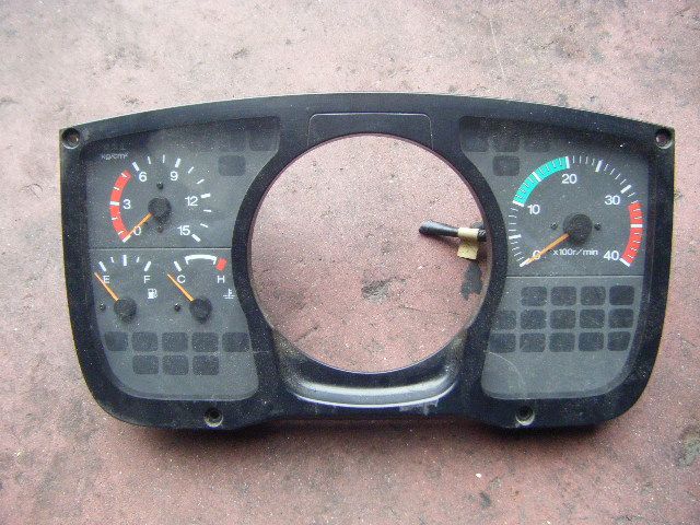 コンビネーションメーター