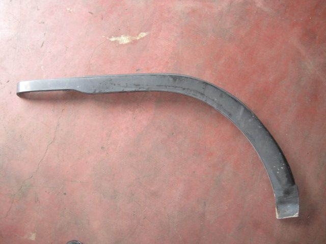 Fフェンダーパネル(右)