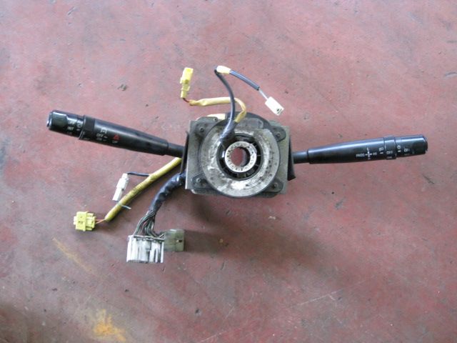 コンビネーションスイッチ