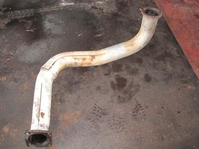 マフラーパイプ