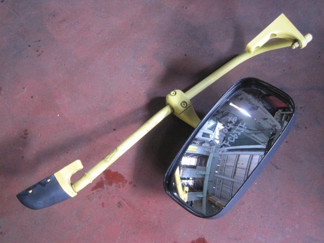 サイドミラーAy(右)