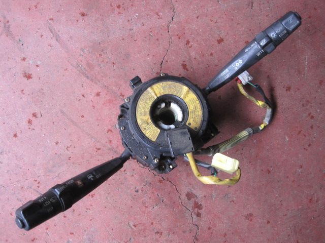 コンビネーションスイッチ