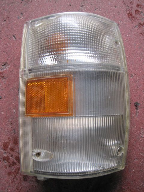 コーナーランプ(右)