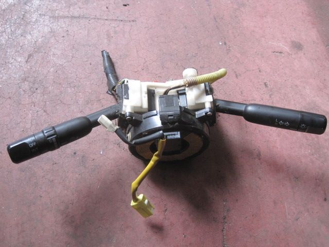 コンビネーションスイッチ