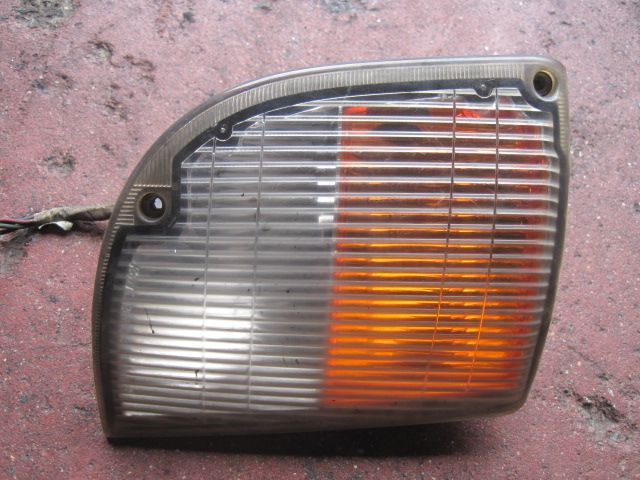 コーナーランプ(右)