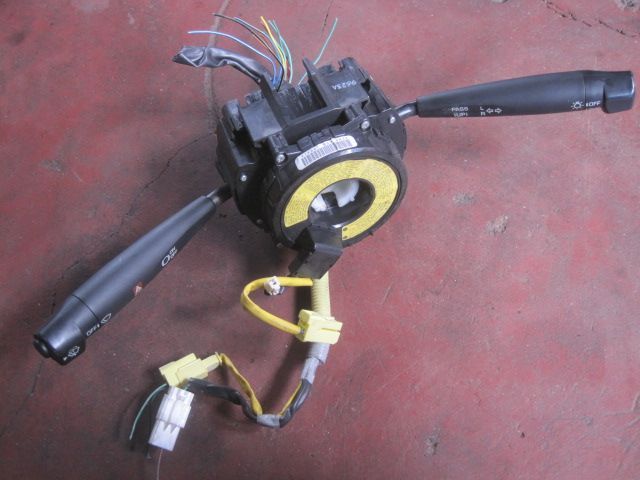 コンビネーションスイッチ