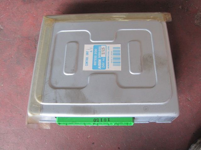 ミッションコンピューター