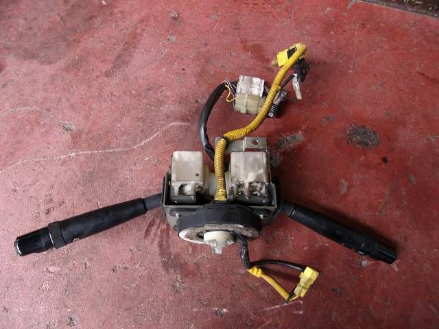 コンビネーションスイッチ