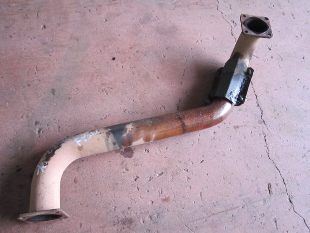 マフラーパイプ