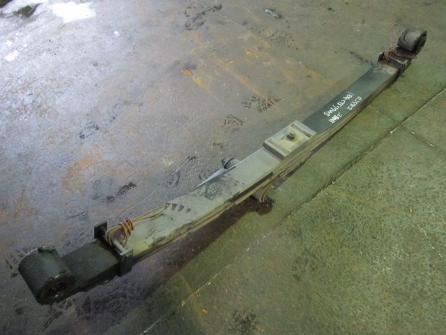 リーフスプリングAy(前右)