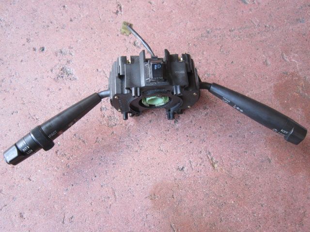 コンビネーションスイッチ