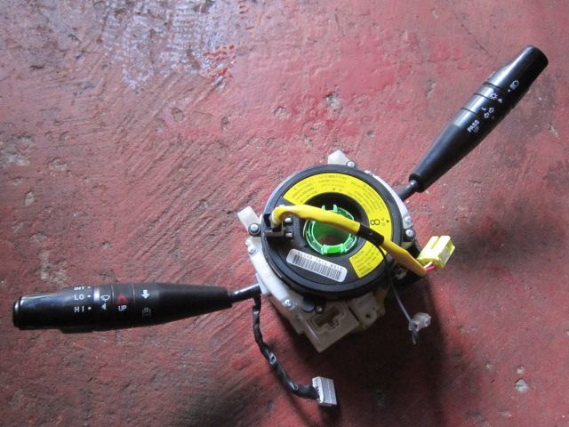 コンビネーションスイッチ